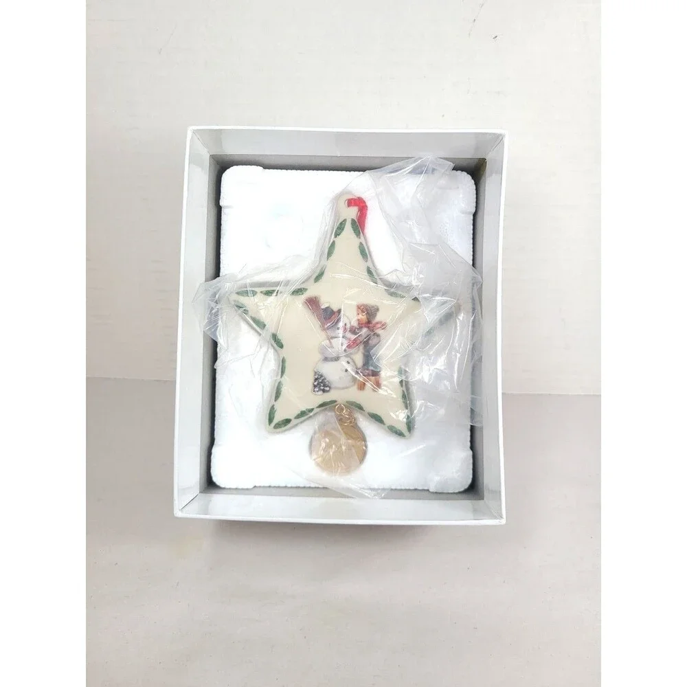 MJ Hummel 2005 First Annual “Making New Friends” Star Shaped Christmas Ornament